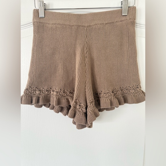 NWT - House of Harlow 1960 - Mocha Ruffle Knit Crop Top and Shorts Set - Picture 5 of 6